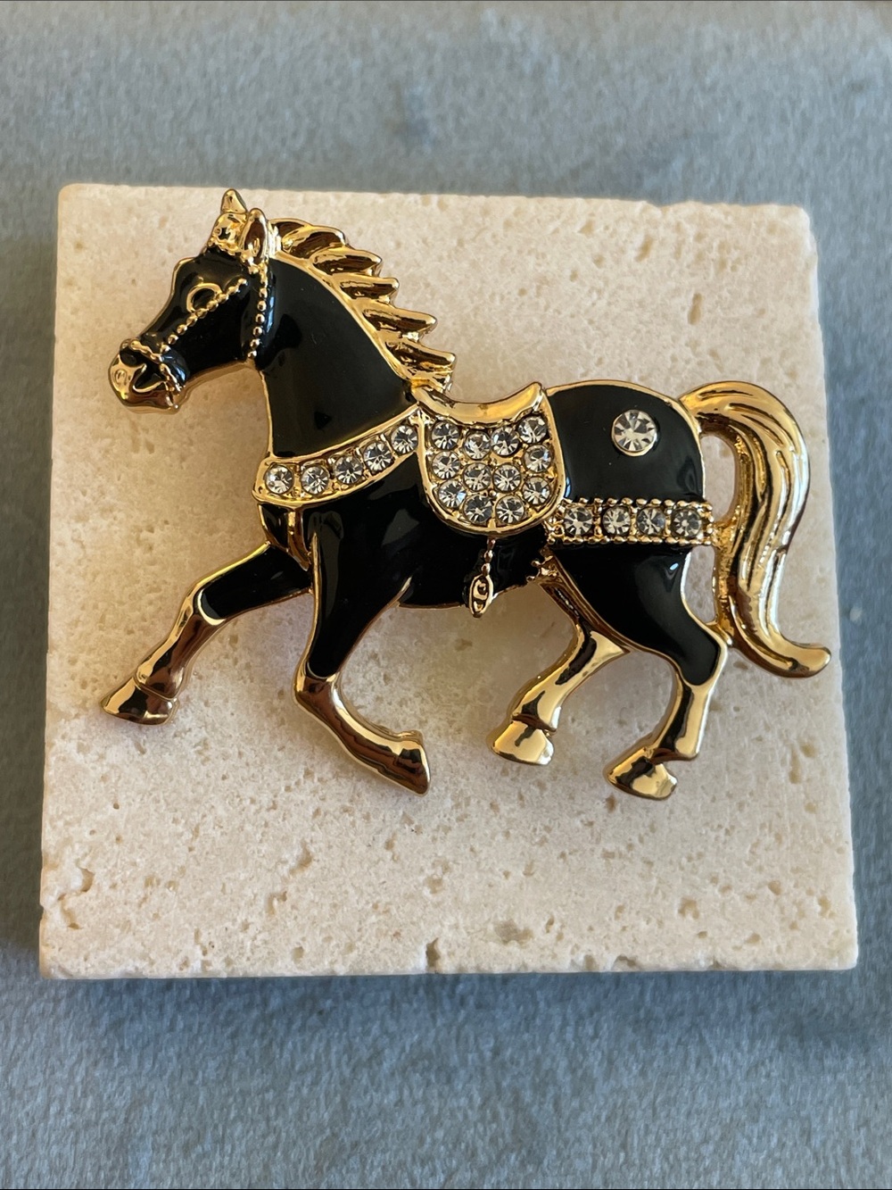 Saks Fifth Avenue Black and Gold Horse Pin with Crystals